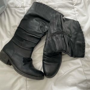 Black high boots, Size 9